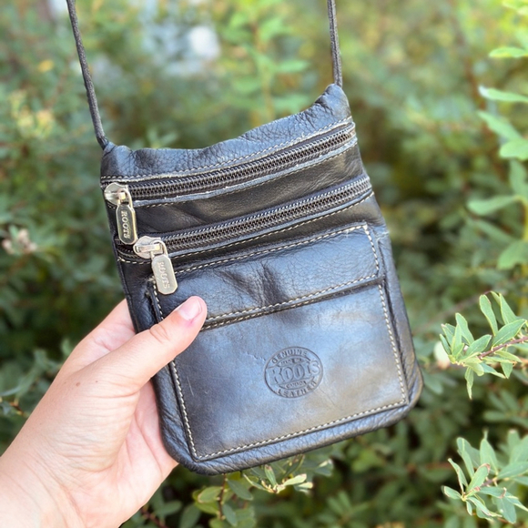 Cute Roots Mini Bag/Purse - Genuine Leather - made in Canada - black - Picture 4 of 6